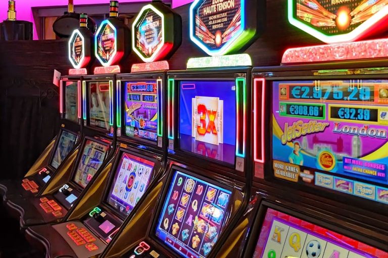 เคล็ดลับการเล่นจาก W69 SLOT เพื่อพิชิตรางวัลใหญ่ใน W69 เกมสล็อต คาสิโน